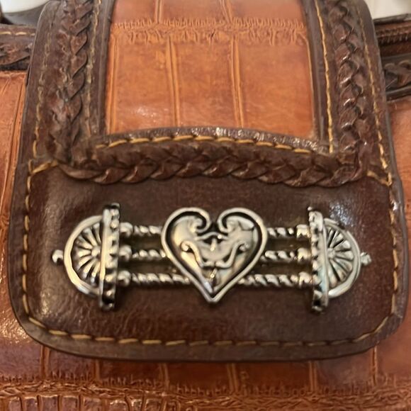 MC Madi Claire Brown Bi Color Crocodile Embossed 
Heart Keychain Shoulder Bag - Picture 2 of 11